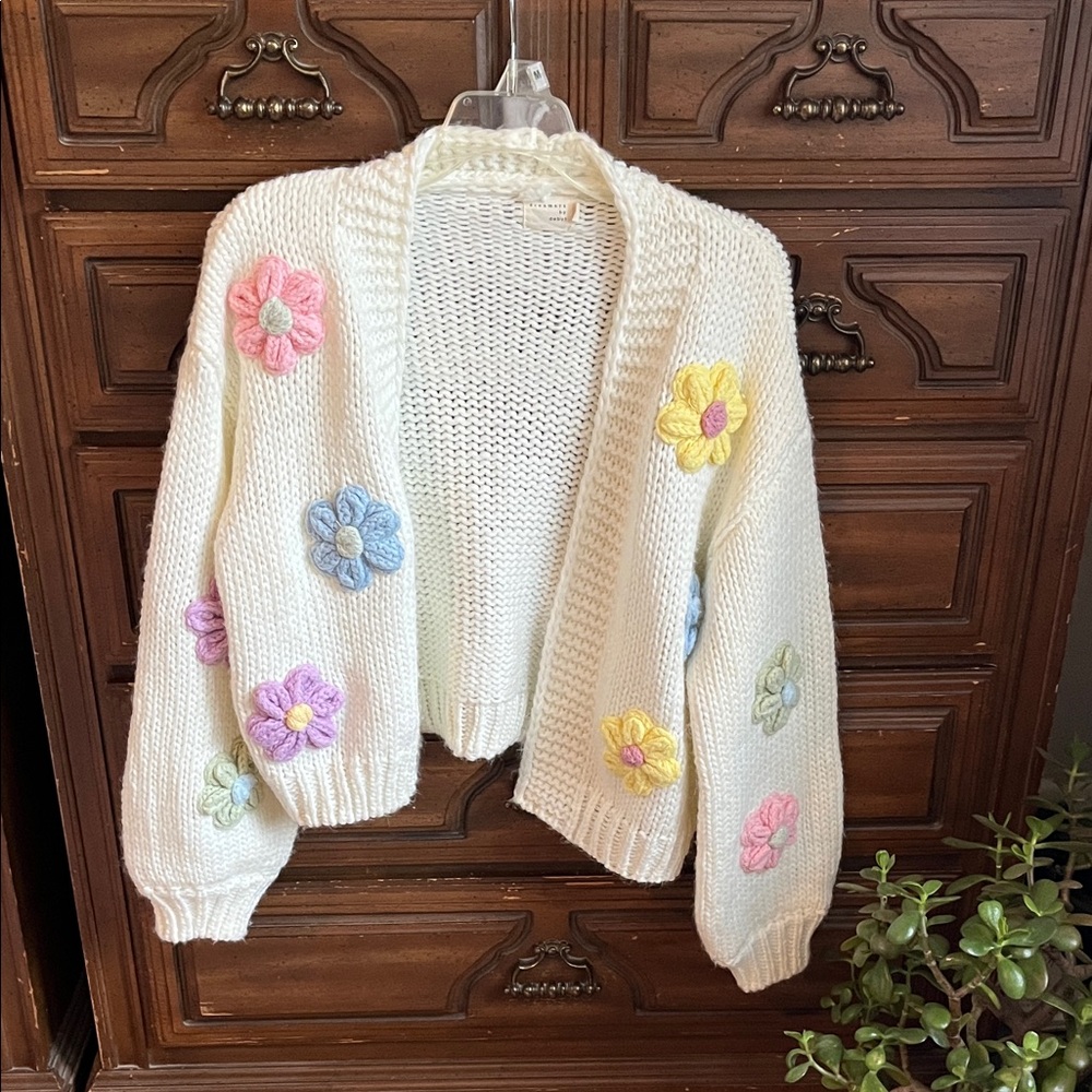 Floral Embroidered White Cardigan Sweater